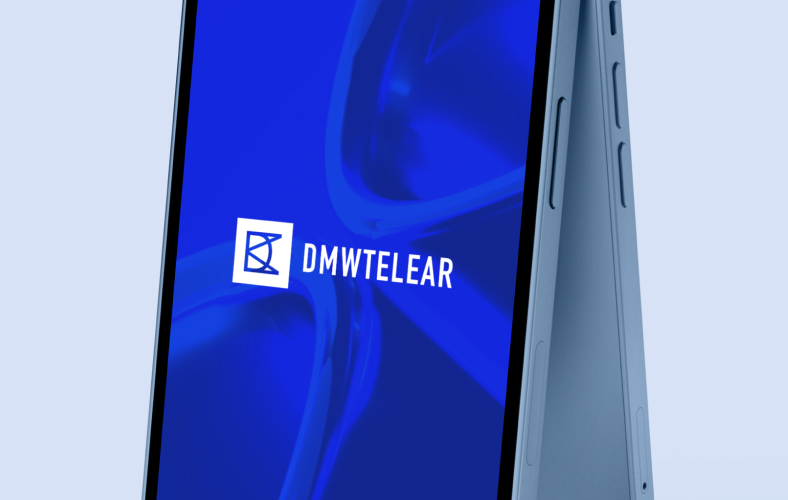Logo di DMW TeleAR in bianco e blu 